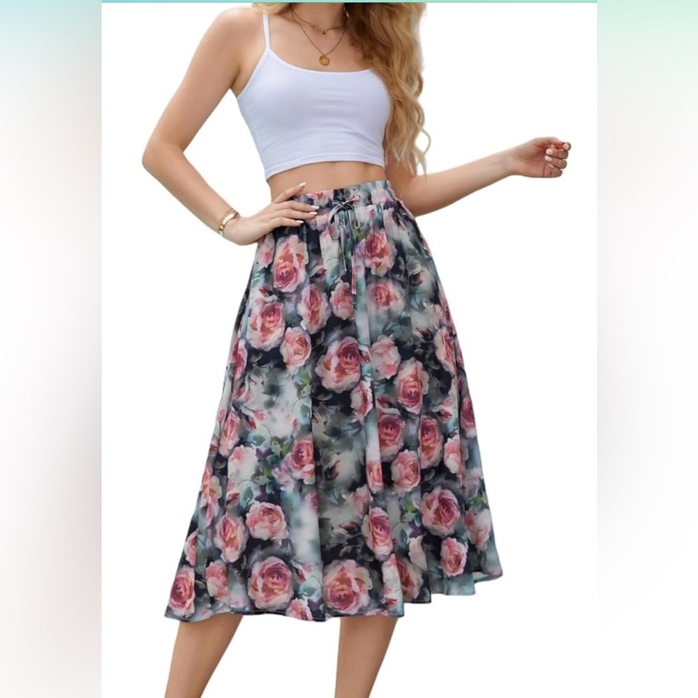NWT. Pink Rose Skirt with Elastic Waist, Pockets and Drawstring. Size Medium